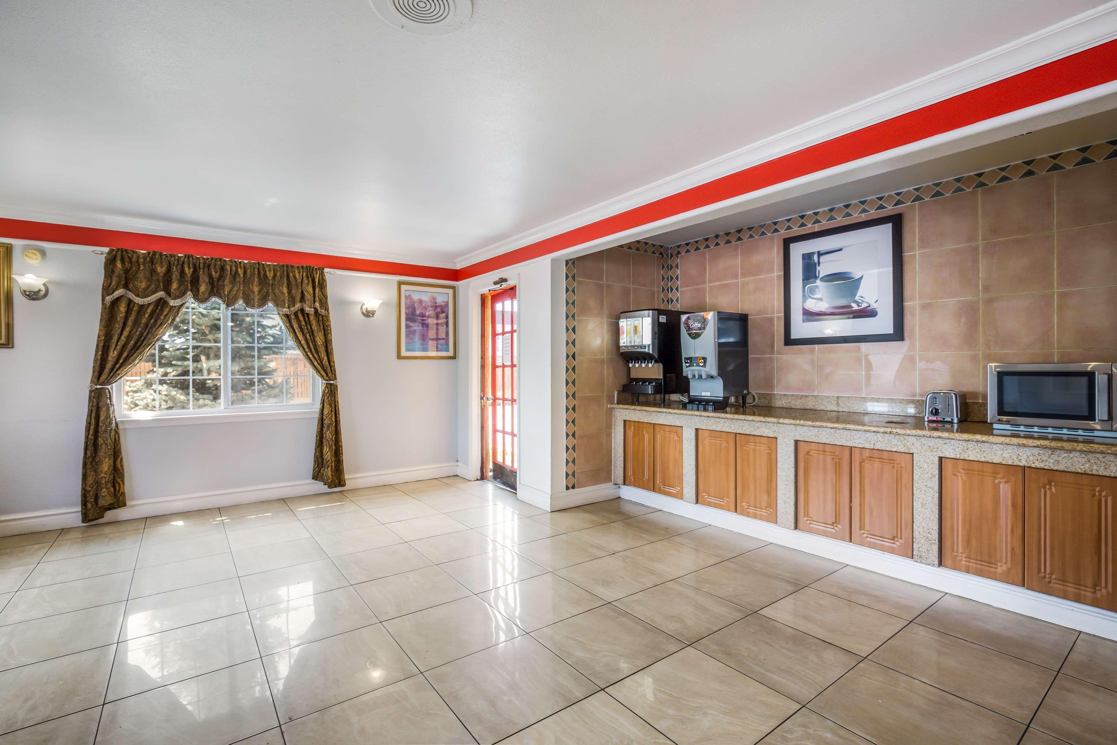 Americas Best Value Inn DEN Dış mekan fotoğraf