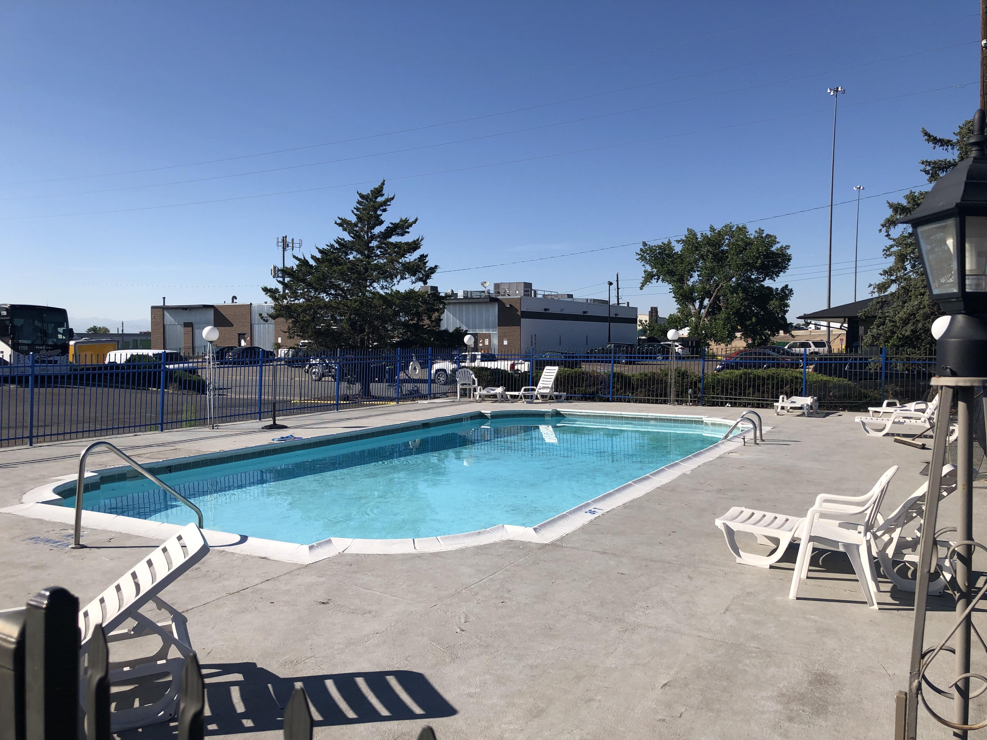 Americas Best Value Inn DEN Dış mekan fotoğraf