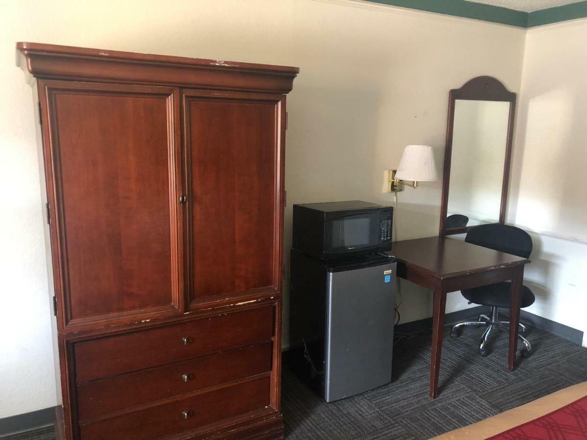 Americas Best Value Inn DEN Dış mekan fotoğraf